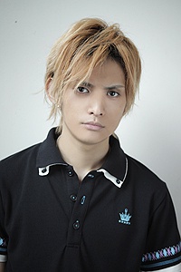 伊崎右典 Yusuke Izaki