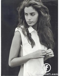 桑娅·金斯基 Sonja Kinski