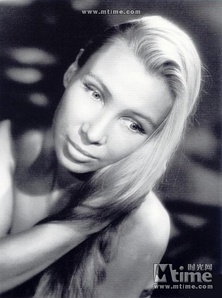 西尔维亚·蒙福尔 Silvia Monfort