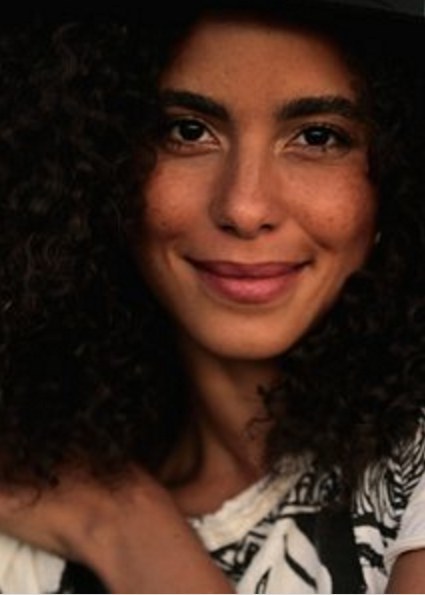 帕里莎·菲兹-亨利 Parisa Fitz-Henley