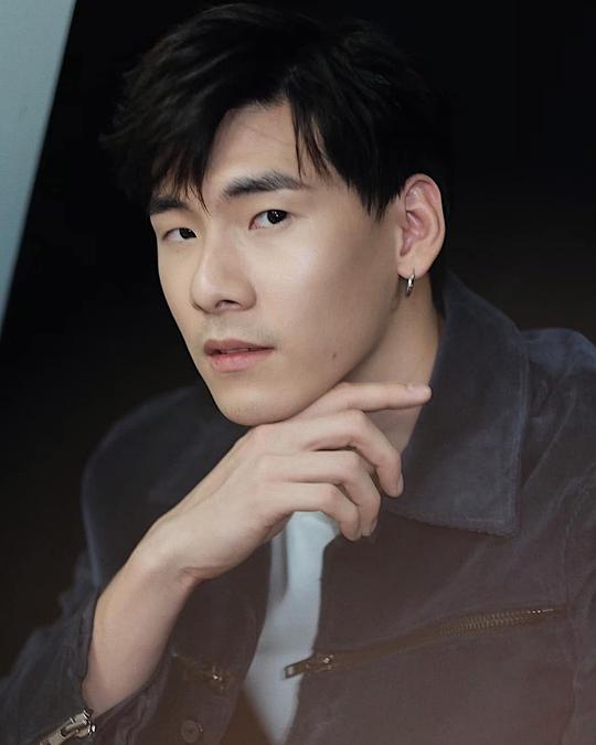 塔纳科恩·库尔贾拉松巴特 Thanakorn Kuljarassombat