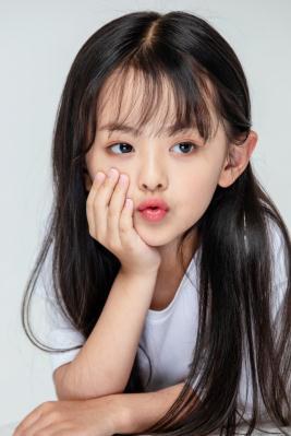 任怡瑄 Yixuan Ren