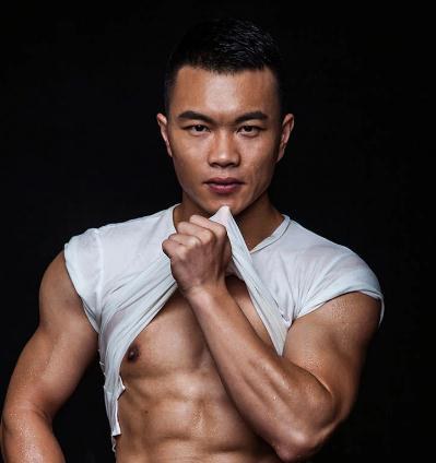张哲 Zhe Zhang