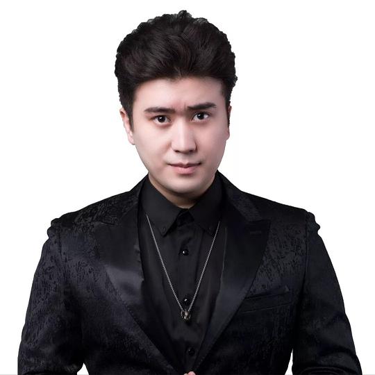 努热力·艾山 Nureli Hesen