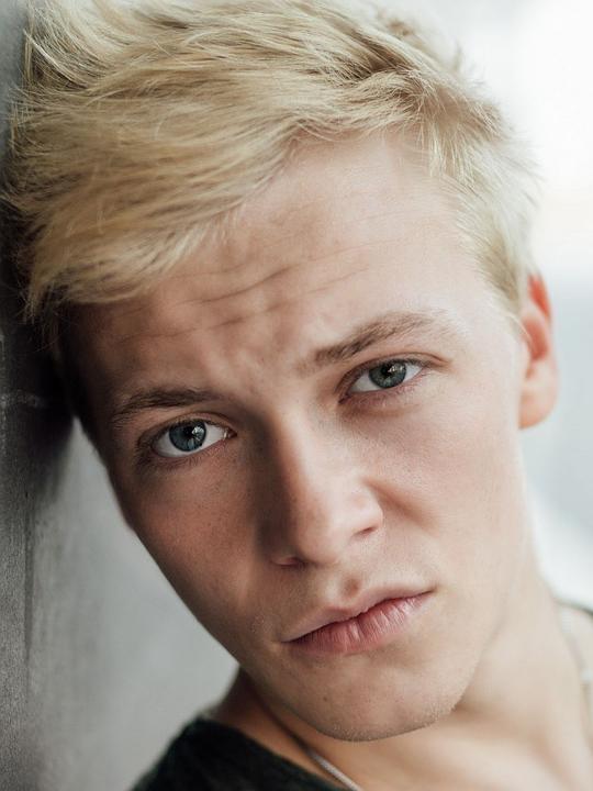 朱利斯·尼兹舒寇夫 Julius Nitschkoff