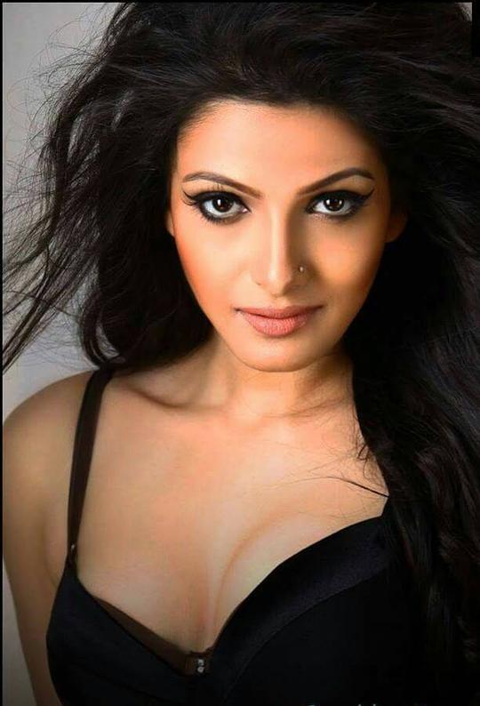 塔努施丽·查克拉博蒂 Tanushree Chakraborty