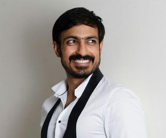 哈里什·乌达曼 Harish Uthaman