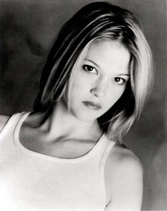 妮基·艾考克斯 Nicki Aycox