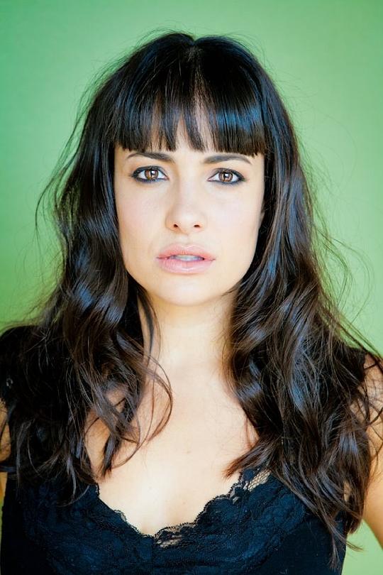 尼古拉·科雷亚·达姆得 Nicola Correia Damude