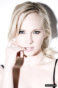 坎迪丝·阿科拉 Candice Accola
