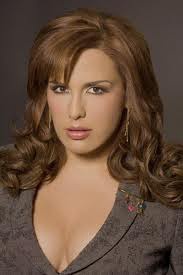 安祖妮嘉 · 慧尔 Angélica Vale