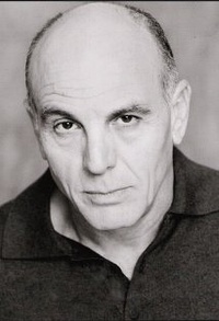 卡门·阿尔根齐亚诺 Carmen Argenziano
