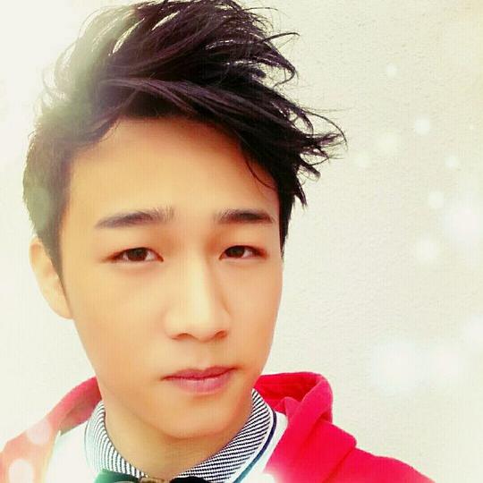 容天佑 Tin-yau Yung