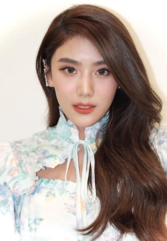 帕兰达·缇塔瓦西娜 Parada Titawasira