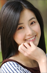 崔贞允 Jeong-yun Choi