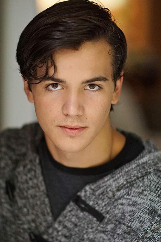 康纳·琼斯 Connor Jones