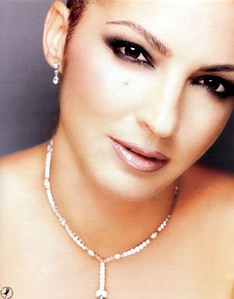 格洛丽亚·埃斯特凡 Gloria Estefan