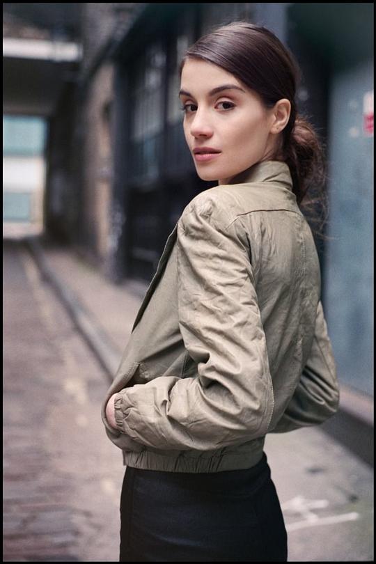 奥利维娅·波皮卡 Olivia Popica