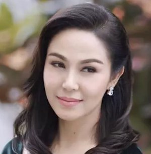 安撒纳·布拉楠 Angsana Buranon