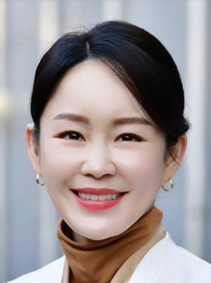 李水连 Soo-ryun Lee