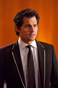克里斯托弗·普拉哈 Kristoffer Polaha