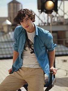 伊森·派克 Ethan Peck