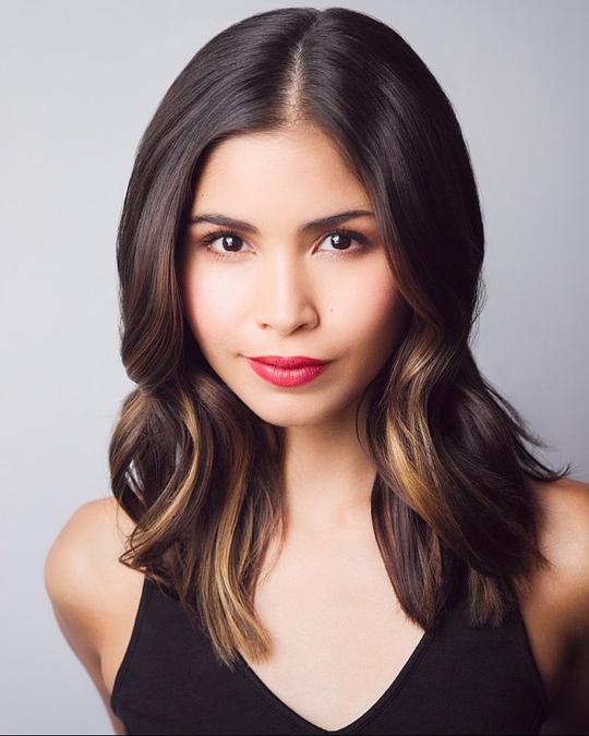 玛丽莎·库埃瓦斯 Marissa Cuevas