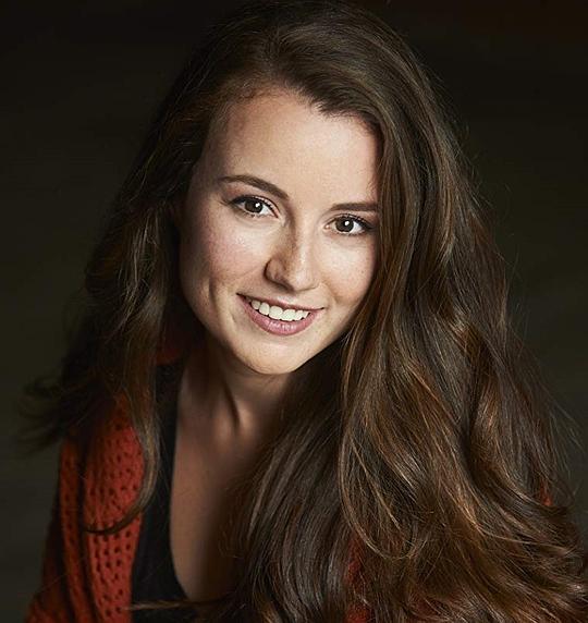 瑞秋·凡杜泽 Rachel VanDuzer