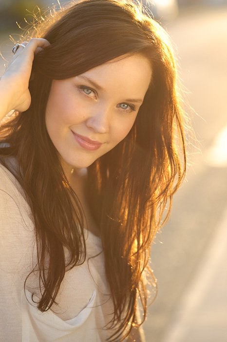 莱希·J·麦莉 Laci J Mailey