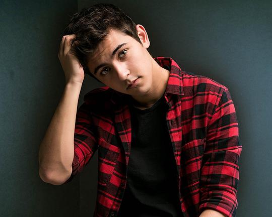 凯森·法瑟 Kyson Facer