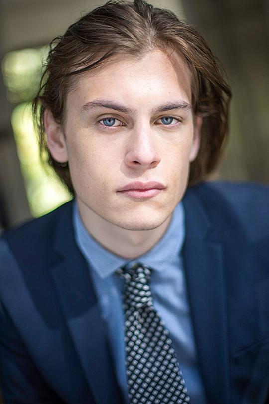 哈利·海因斯 Harry Hains