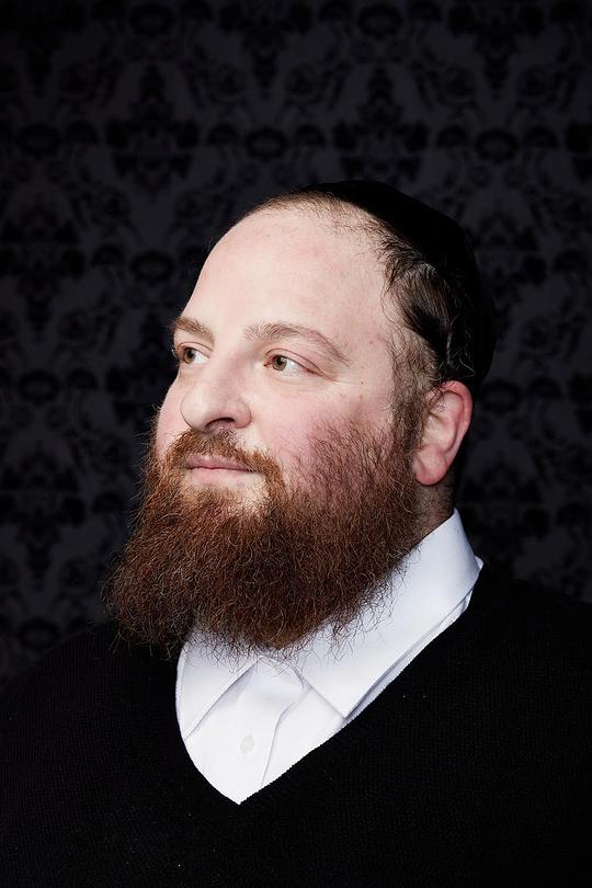 梅纳什·莱斯蒂奇 Menashe Lustig