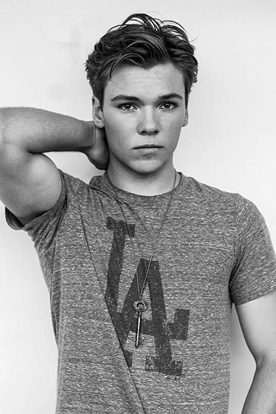 约书亚·霍夫曼 Joshua Hoffman