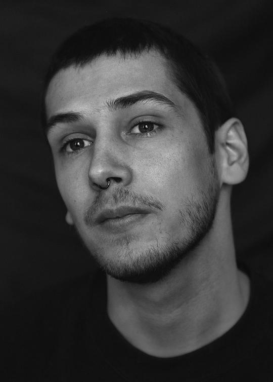 卢卡斯·费格菲尔德 Lukas Feigelfeld