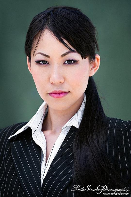 江见·神藤 Emi Kamito