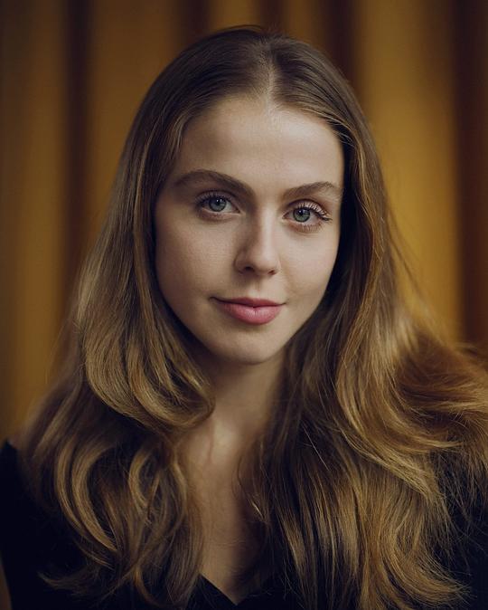 安杰拉桑塔阿尔巴诺 Angela Sant'Albano