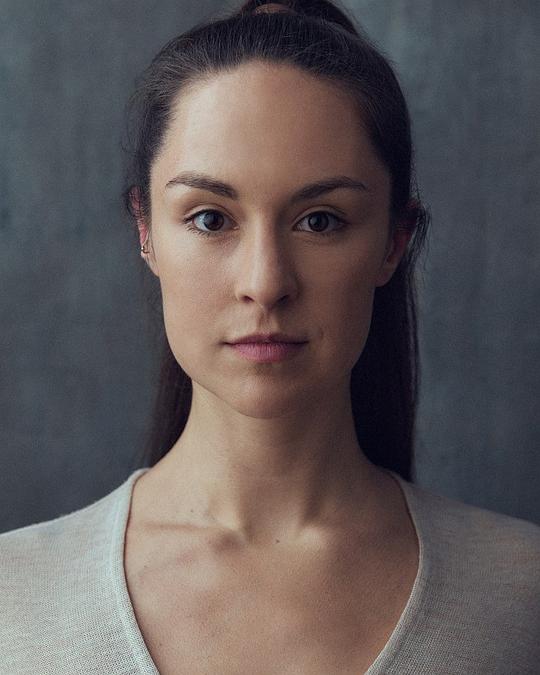 玛德琳·威尔逊 Madeleine Wilson