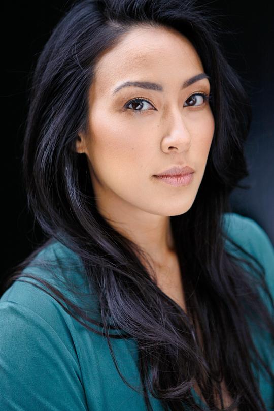 朱丽安娜·库洛卡娃 Julianna Kurokawa