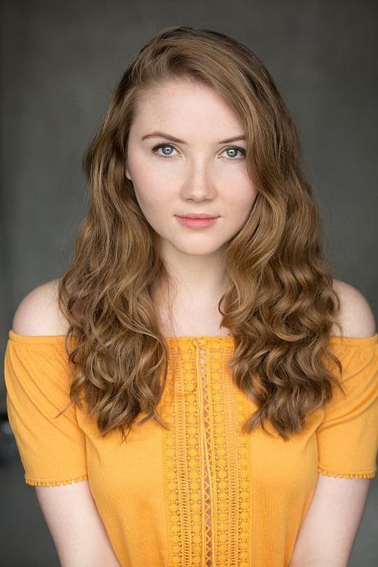 卡莉·伊诺克 Carlie Enoch