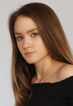 Chloé Oliver Chloé Oliver