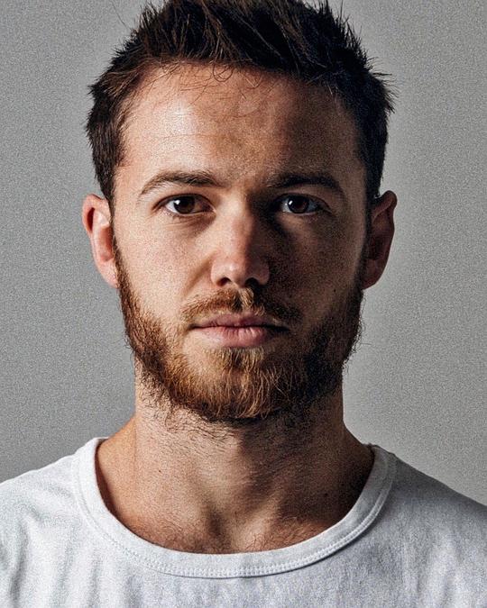 Tom Ainsley Tom Ainsley