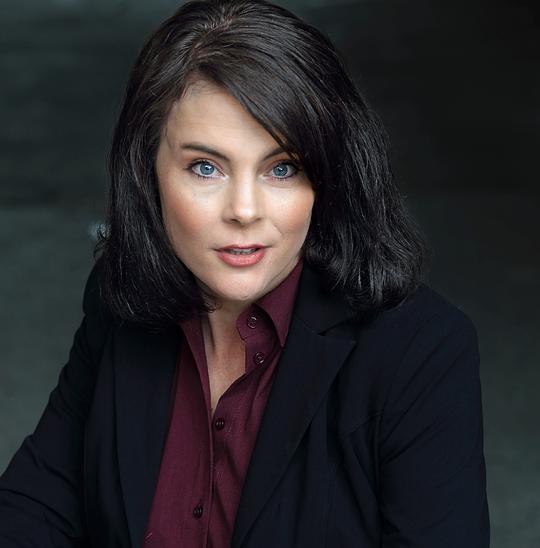 艾普·卡萝尔 April Carroll