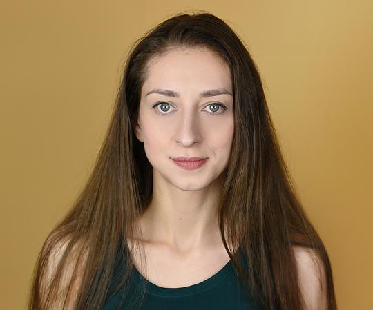 安德莉亚·摩尔多瓦 Andreea Moldovianu