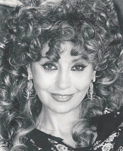 玛丽·帕茲·博乃尔 Mary Paz Pondal