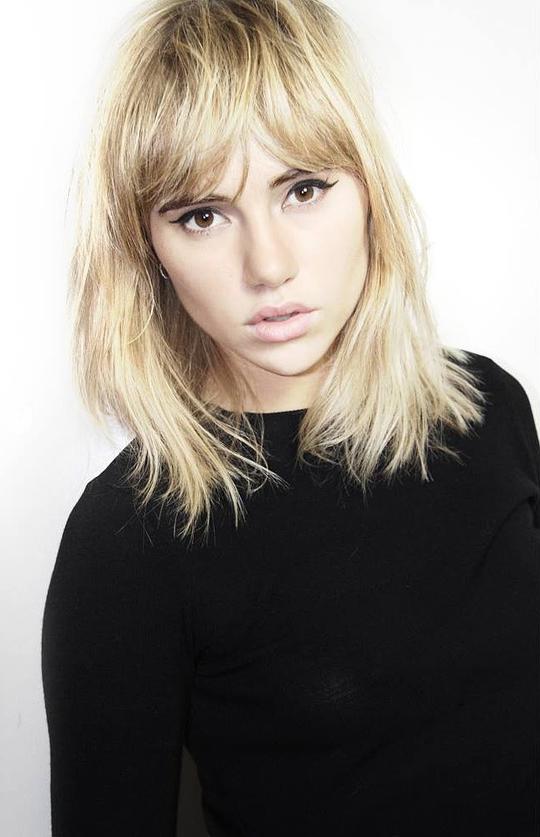 苏琪·沃特豪斯 Suki Waterhouse