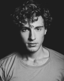 罗里·弗莱克-拜恩 Rory Fleck-Byrne