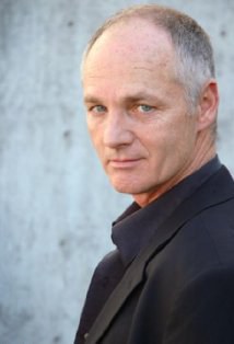 J·道格拉斯·斯图瓦特 J. Douglas Stewart