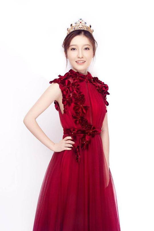 许诗晨 Shichen Xu