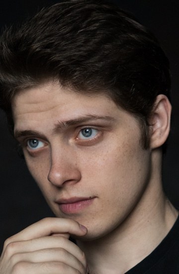 埃米尔·沙莱斯 Emil Sales