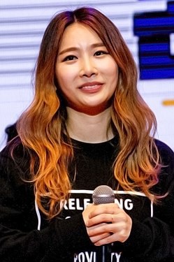 金孝珍 JeA